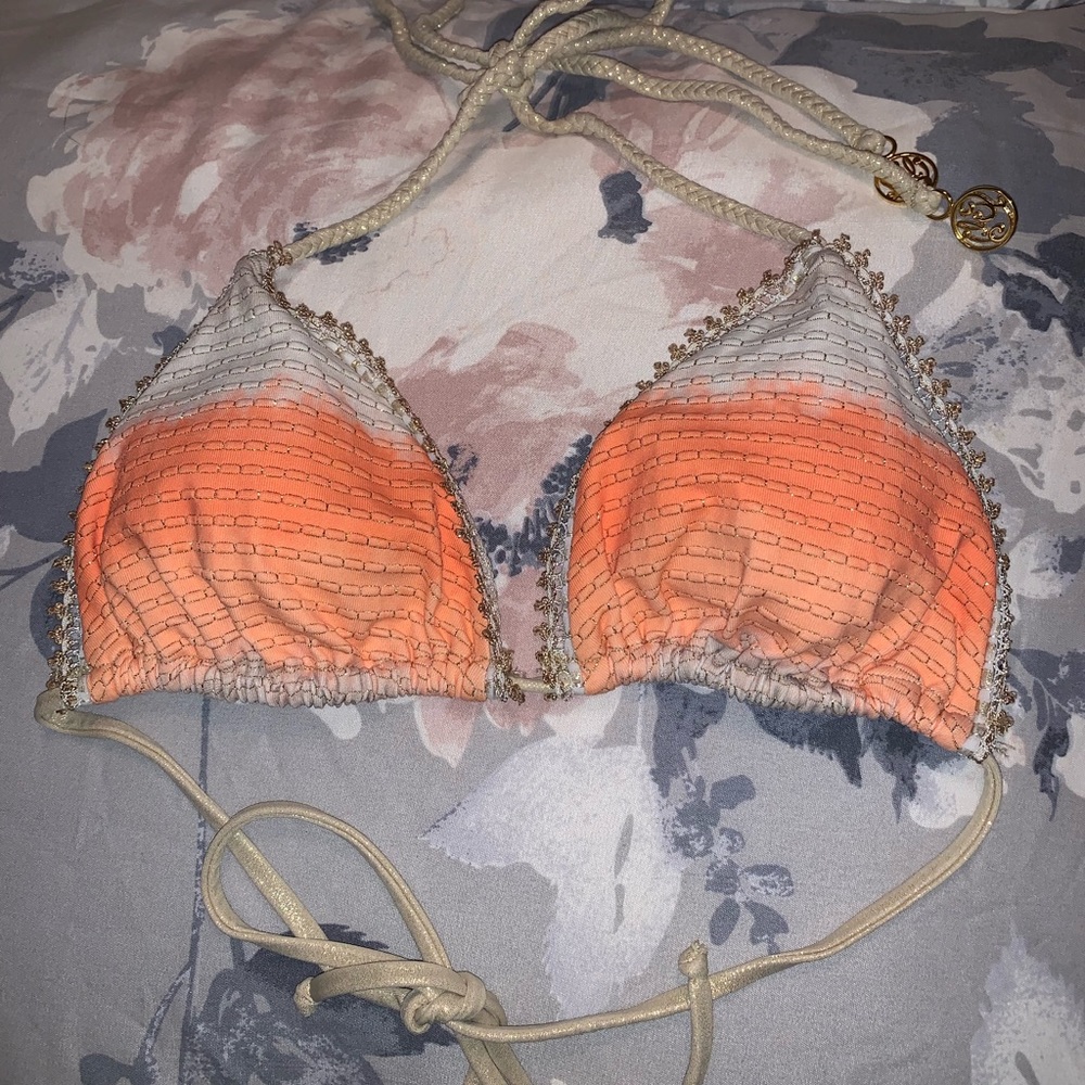 Reversible bikini top
